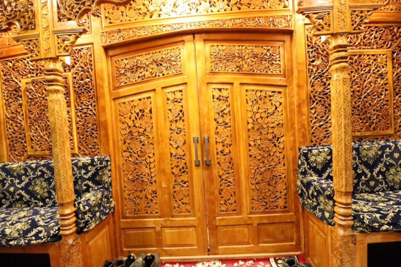 فندق Umbrella Group Of House Boat Srīnagar المظهر الخارجي الصورة